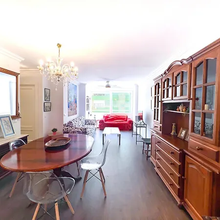 Apartment 150 M From El Palo Beach,